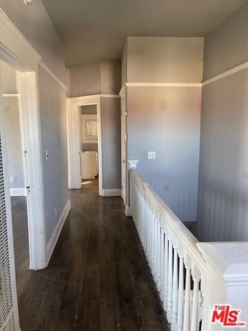 Building Photo - 1820 1/2 S Highland Ave