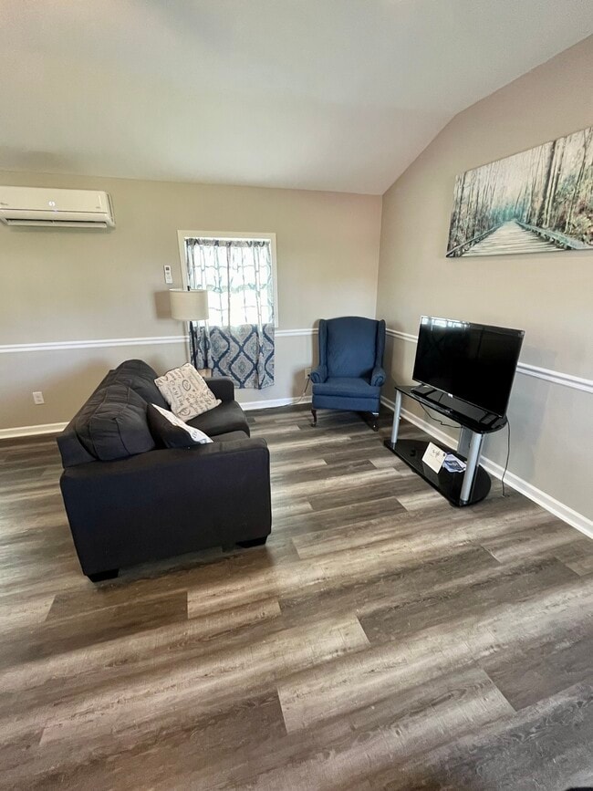 Foto del edificio - 149 Stone Rd