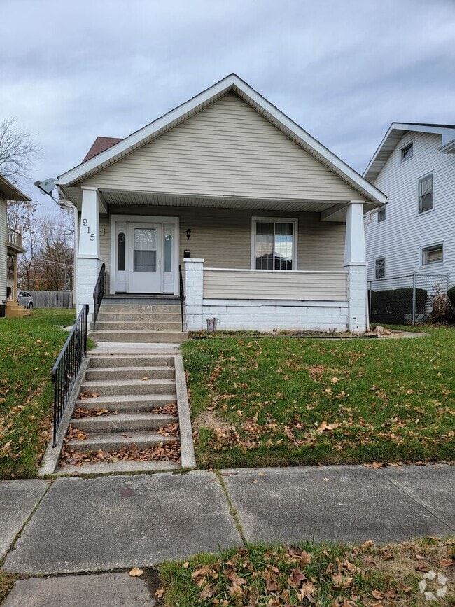 Building Photo - 215 E Wildwood Ave