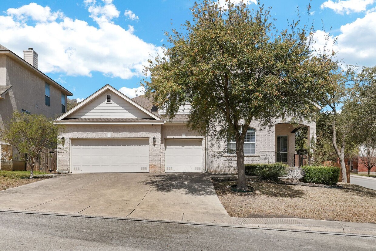 Foto principal - ***MOVE-IN SPECIAL: ONE WEEK FREE***Spacio...