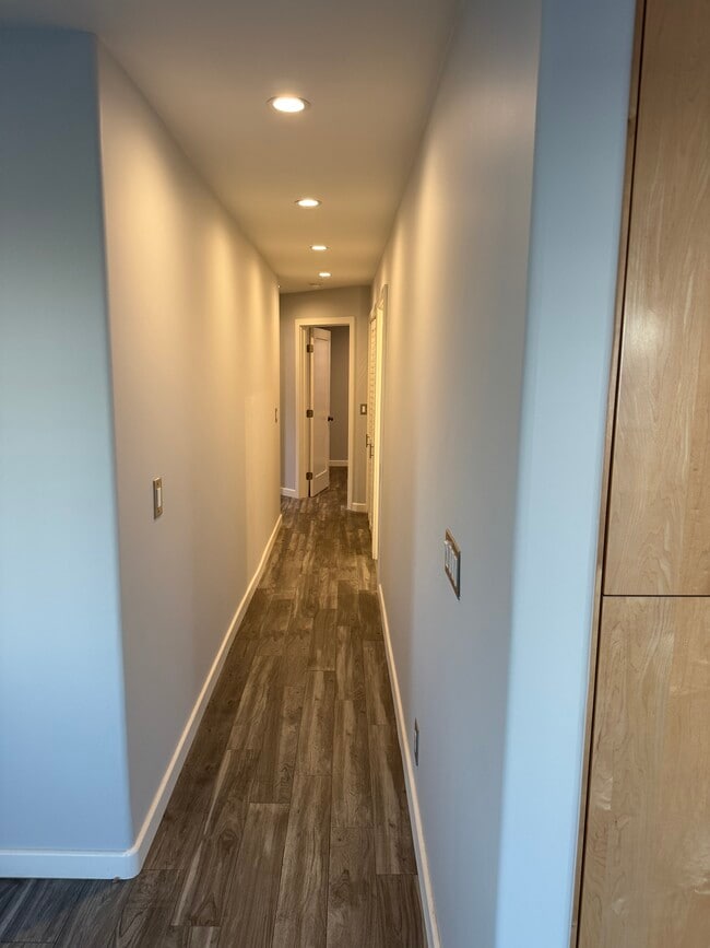 hallway - 209 Lake Shore Ter