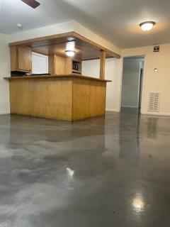 Building Photo - 1612 Heights Blvd