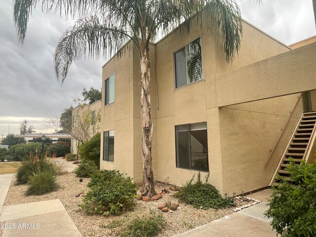 Building Photo - 3500 Hayden Rd