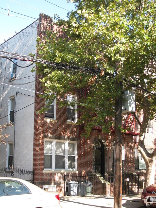 Building Photo - 34-50 30th St