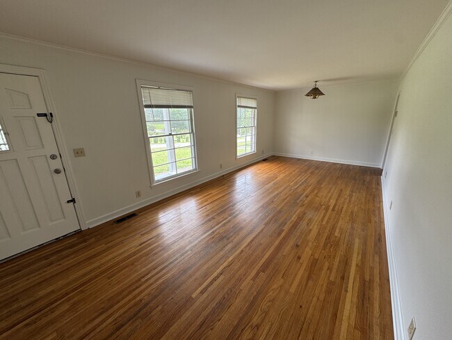 Foto del edificio - 112 Northside Dr