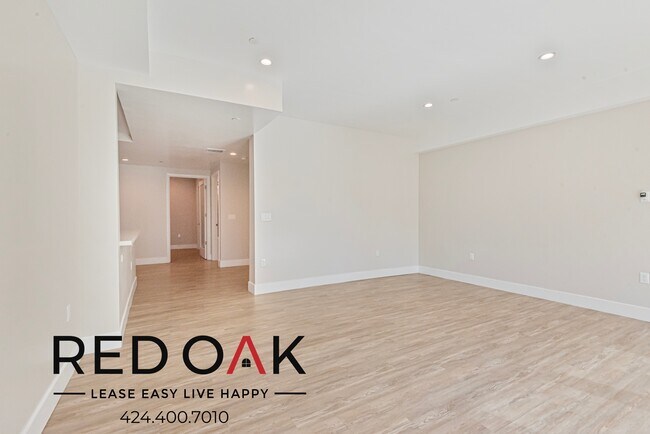 Foto del edificio - **NOW PRELEASING* ~6 Weeks FREE~ Breathtak...