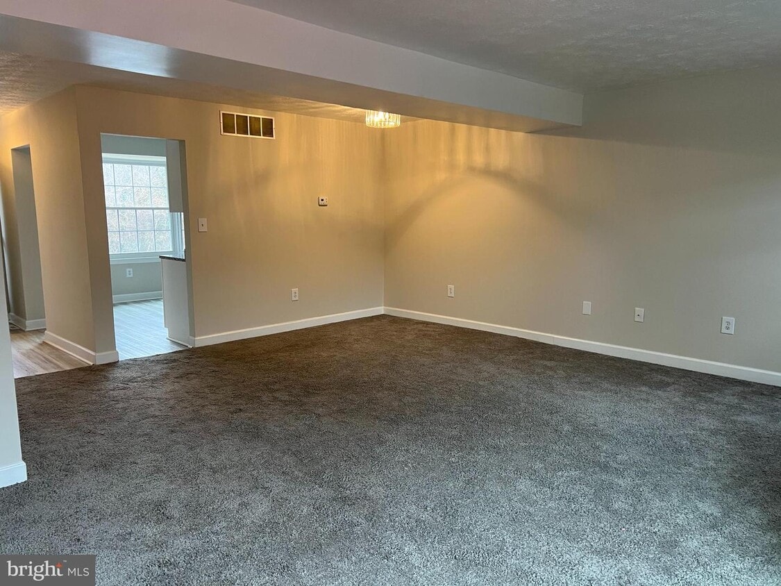 310 Rambling Ridge Ct, Pasadena, MD 21122 Townhome Rentals in