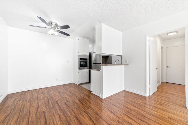 Interior Photo - Burton Almont