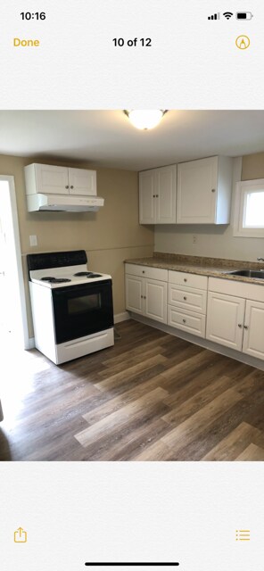Kitchen - 955 Carmalt St