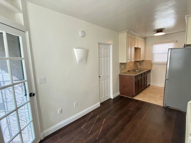 Foto del edificio - Quaint One Bedroom in North Park