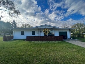 Building Photo - 407 Blackfoot Dr