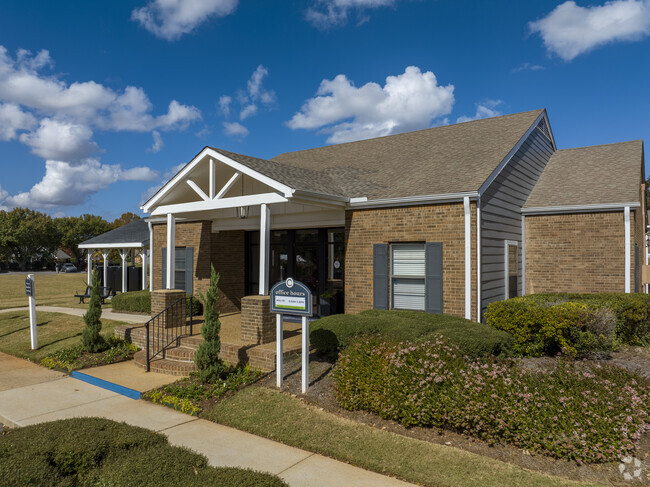 Building Photo - Charleston Oaks Apartments