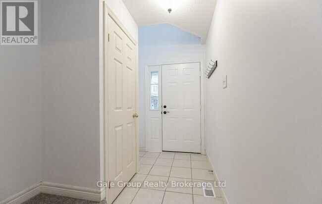 Building Photo - 1248 Guelph Line