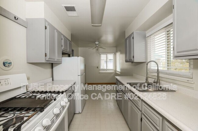 Foto del edificio - 2117 Biglow Dr