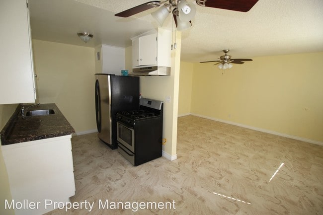 Building Photo - 14438 Amar Rd