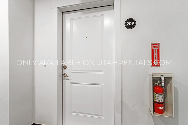 Foto del edificio - 768 S 1600 W