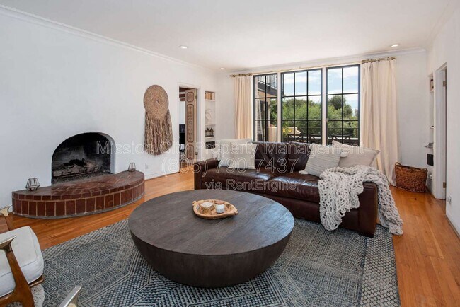 Foto del edificio - 857 Cheltenham Rd