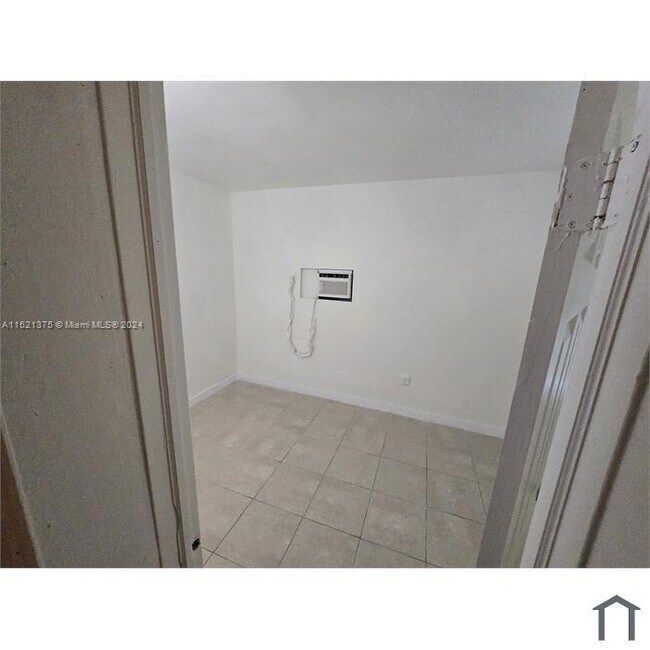 Building Photo - 437 NW 58th St