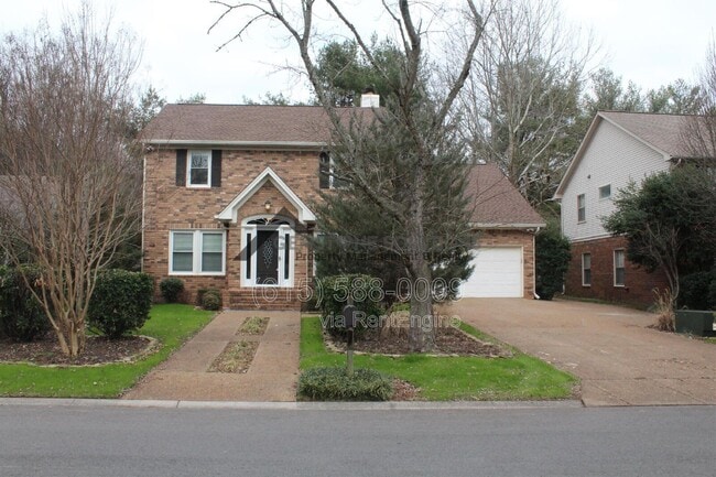 Photo - 430 Maplegrove Dr House
