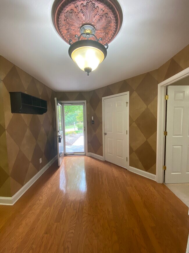 Building Photo - 2588 Moss Creek Rd