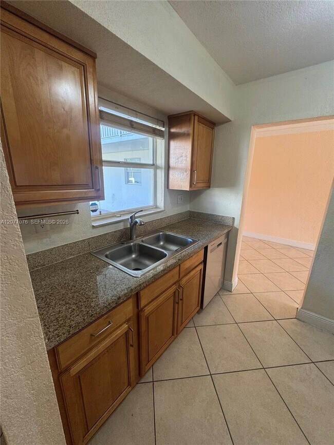Building Photo - 8601 SW 94th St