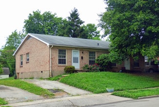 Building Photo - 731-733-733 Terrace View Dr