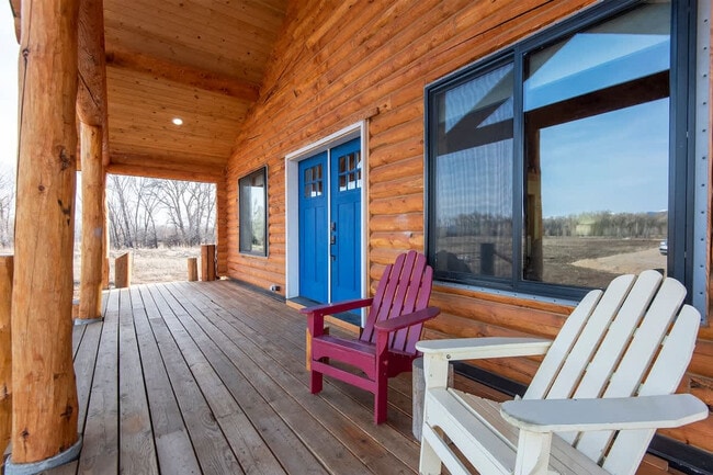 Building Photo - 477 Granite Basin Loop