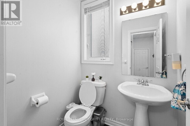 Building Photo - 102 Sonesta Cir