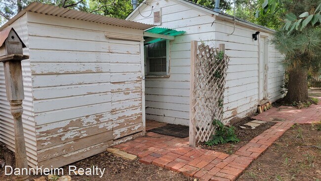 Foto del edificio - 1 br, 1 bath House - 3008 22nd