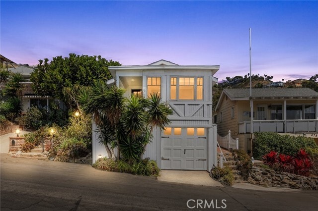 Building Photo - 2750 Solana Way