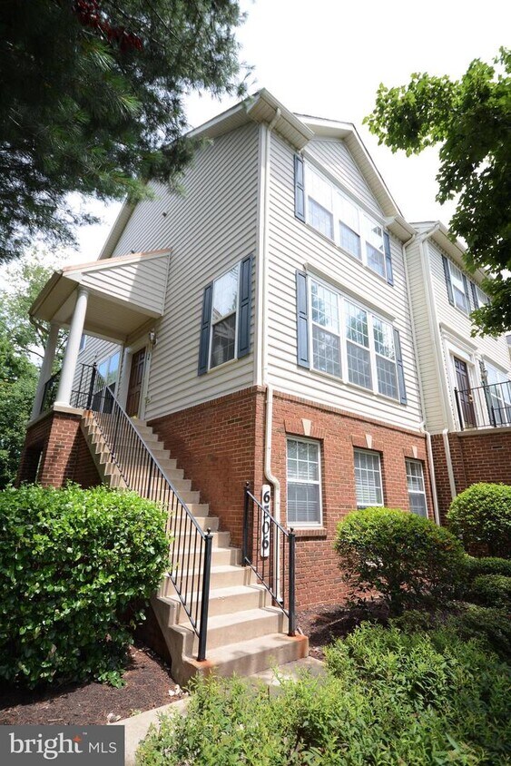 Primary Photo - 6506 Wiltshire Dr