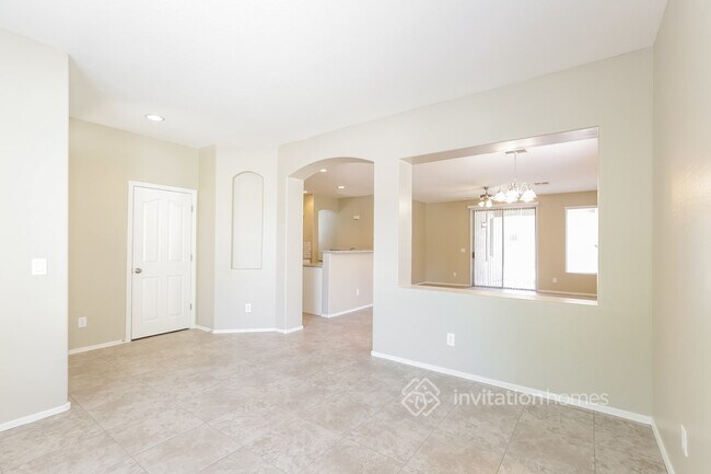 Building Photo - 15925 W Calavar Rd