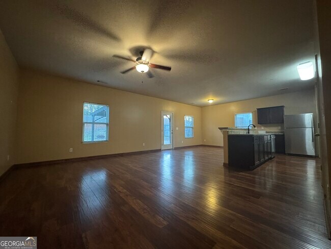 Building Photo - 54 Autumn Canyon Path SE