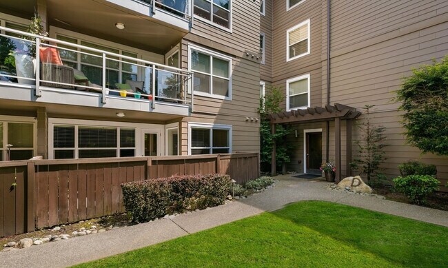 Foto del edificio - 22910 90th Ave W