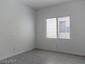 Building Photo - 1424 Bugle Boy Dr