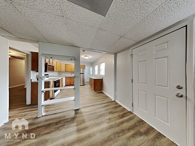 Foto del edificio - 3108 Snowberry Dr
