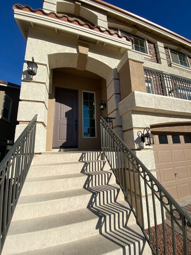 Foto del edificio - COMING SOON-Gorgeous Luxury Home-Available...