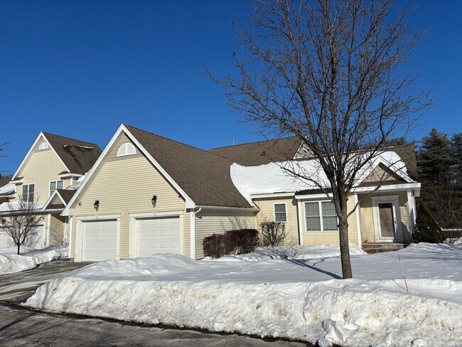 Building Photo - 501 Autumn Ridge Dr