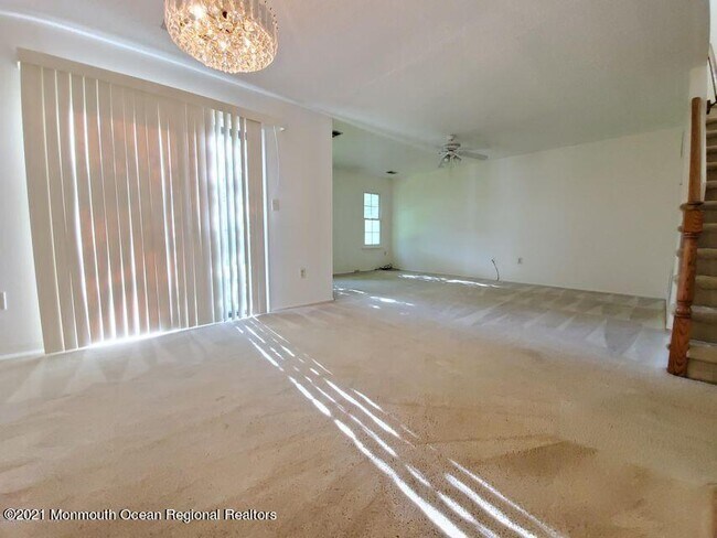 Building Photo - 3 Mainsail Square