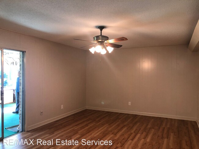 Building Photo - 3 br, 2 bath House - 2107 Urbandale Street
