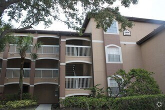 Building Photo - 13838 Fairway Island Dr