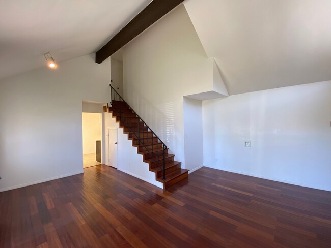 Building Photo - Cozy and spacious two-bedroom condo townho...