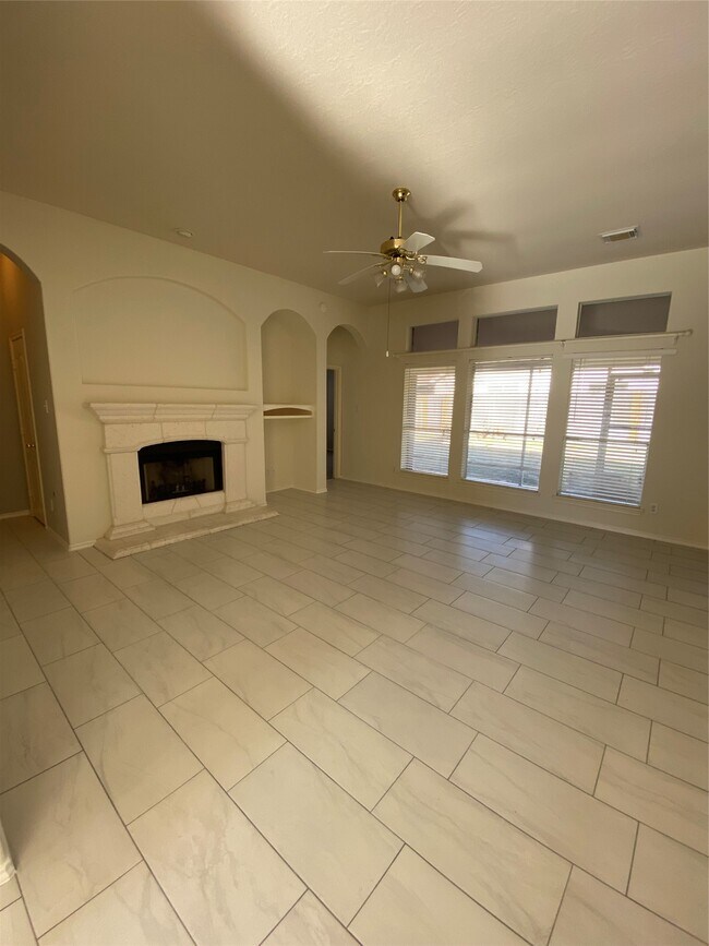 Foto del edificio - 17702 Forest Haven Trail