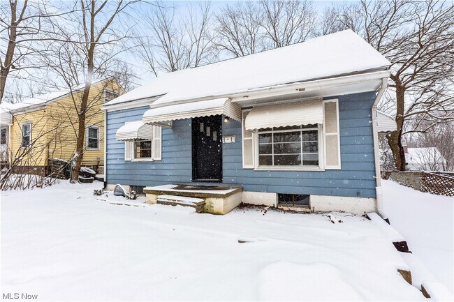 Building Photo - 1171 Hilltop Dr
