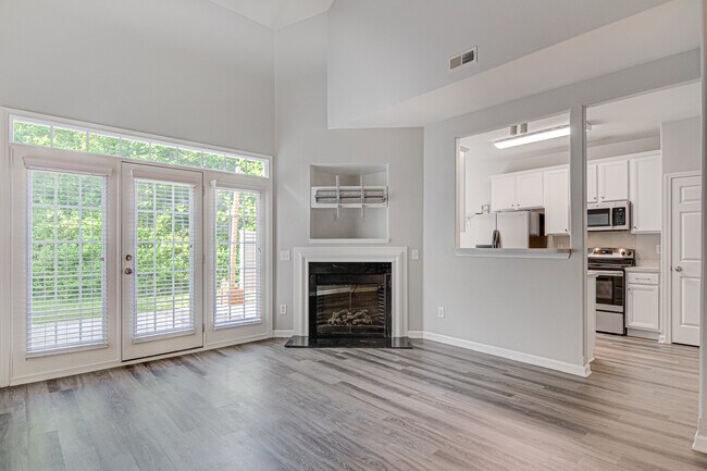 Foto del edificio - 5972 Hollow Wood Ct