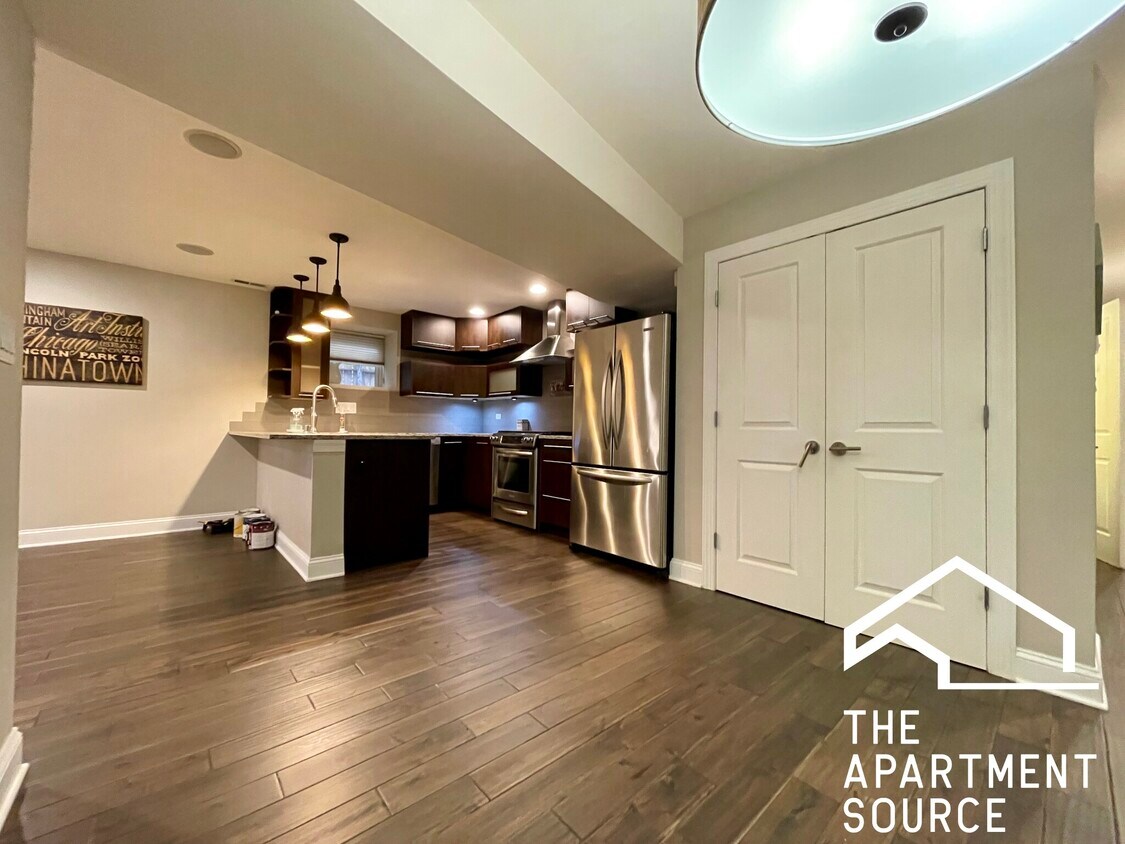 Foto principal - 2310 N Leavitt St