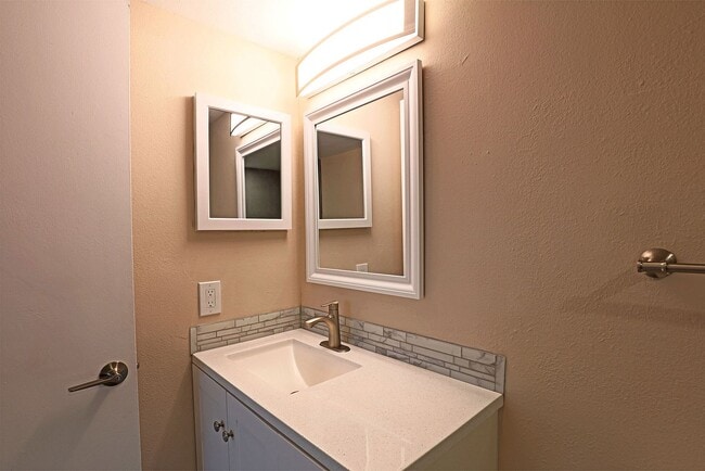 Building Photo - Mystic Gardens 5303-310