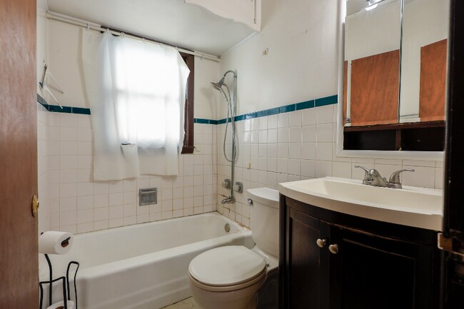Foto del edificio - 1126 18th St NE