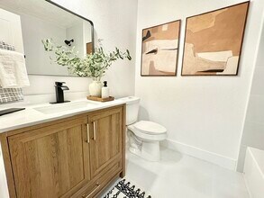 Building Photo - 3726 Heatherbrook Dr Building Photo - 3726 Heatherbrook Dr