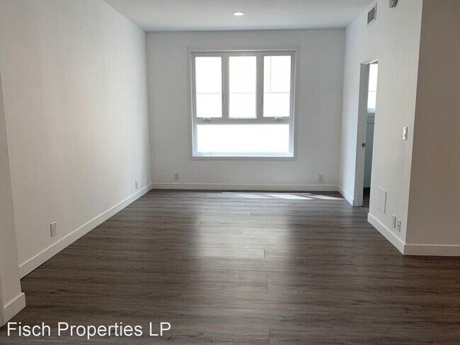 Foto del edificio - 733 Huntley Dr